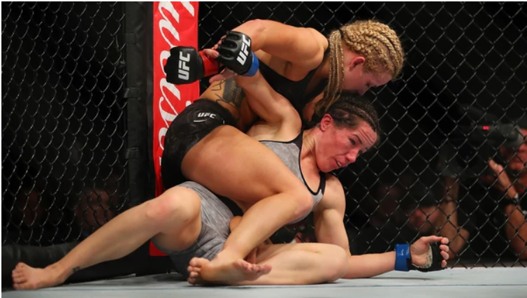 ¡UPS! Esta luchadora de UFC tuvo un problema con su ropa y ESTO quedó al descubierto (FOTOS)