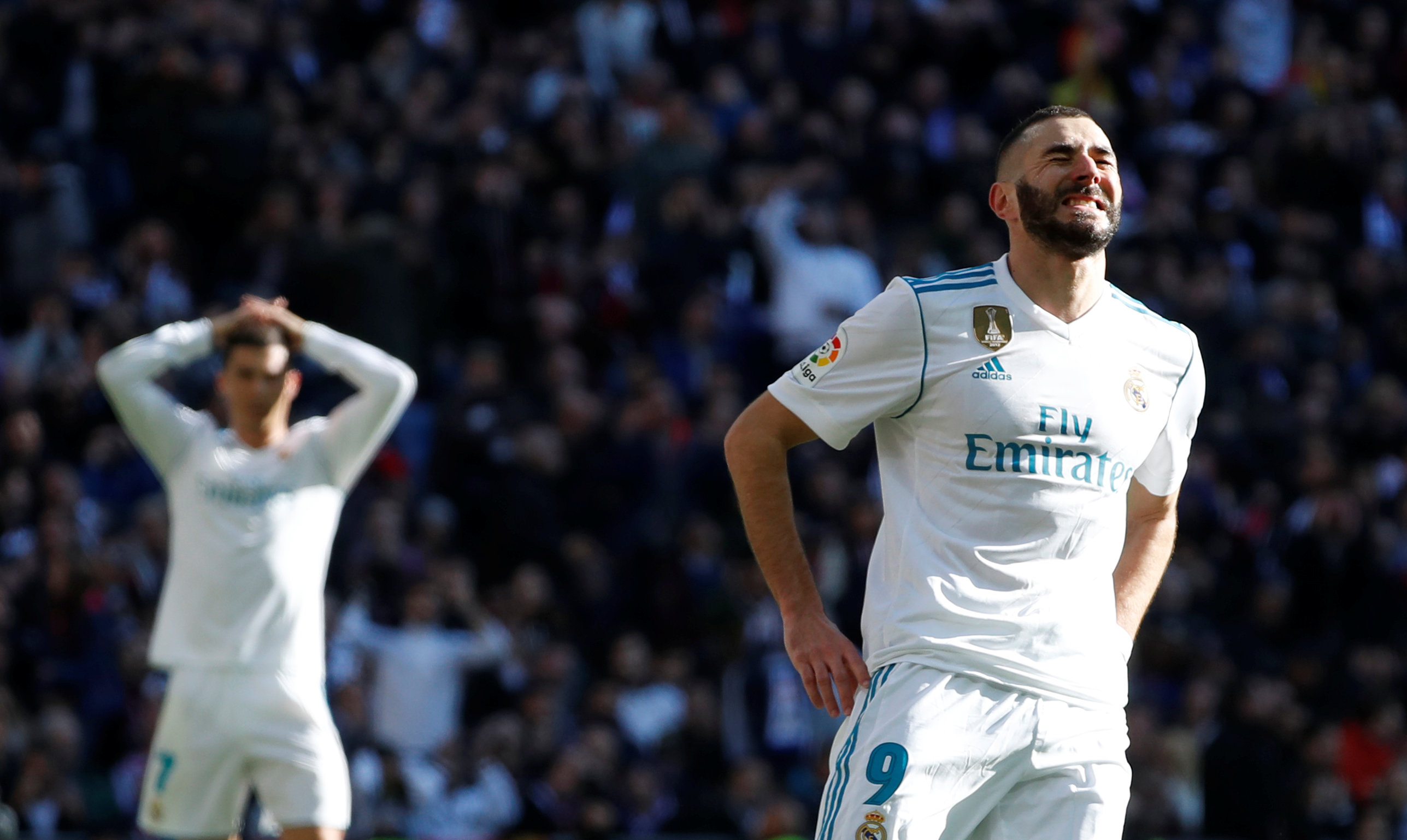 Benzema regresa de las vacaciones con una lesión muscular