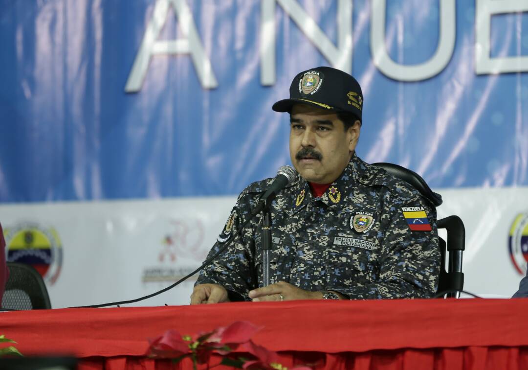 ¡No me digas!… Maduro: Somos muy débiles en inteligencia