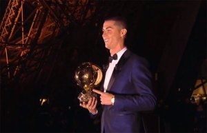 El quinto Balón de Oro de Cristiano Ronaldo acapara portadas en Portugal