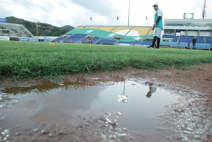 La lluvia impidió que Águilas del Zulia y Bravos de Margarita jugaran este #19Dic