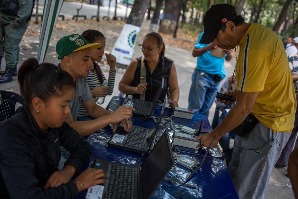 Acción Democrática reunió las firmas para validarse, Primero Justicia llama a la jornada de reparación