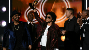 Bruno Mars le ganó a “Despacito” en la 60° edición de los Grammy (Lista de Ganadores)