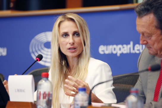 Vicepresidenta del Parlamento Europeo: Pedimos que revoquen la acreditación de los embajadores de Maduro