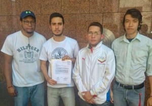 Representantes estudiantiles de la UCV entregaron carta al ministro de Educación Superior