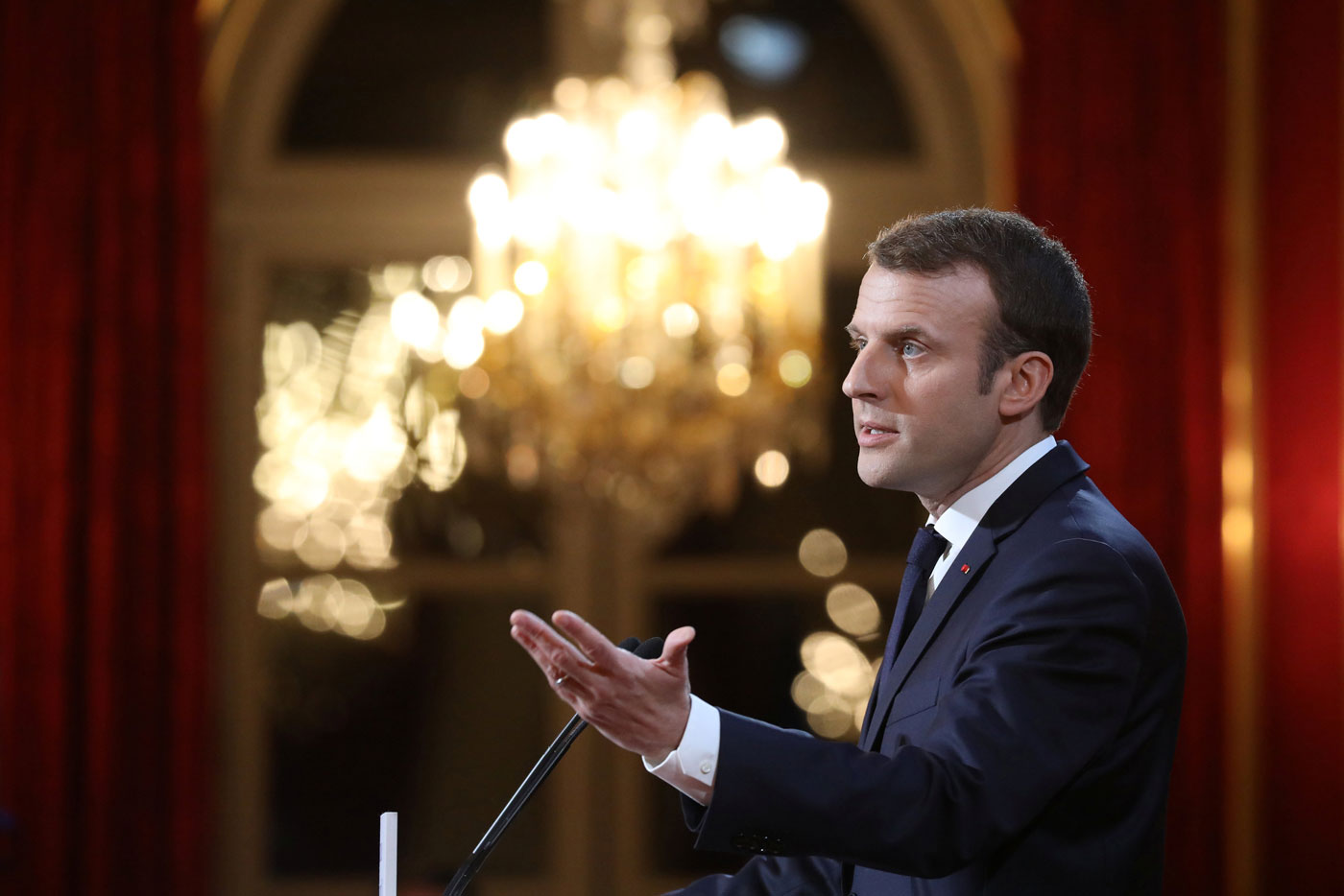 Macron anuncia una ley para combatir las noticias falsas en periodo electoral