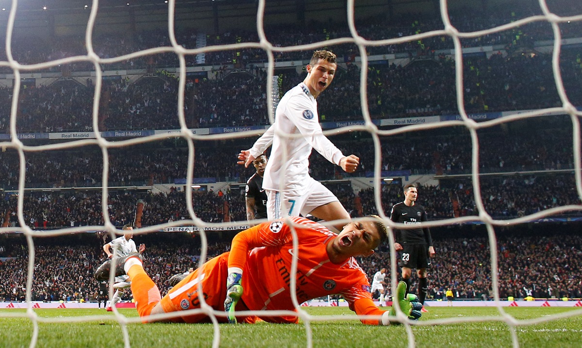 Real Madrid derrota 3-1 al PSG con doblete de Ronaldo