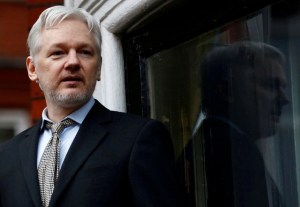 Tras dos días de audiencias, justicia de Londres continúa sin decidir el futuro de Julian Assange y su extradición a EEUU
