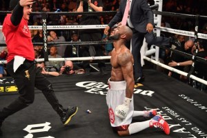 Boxeador cubano Ugas ganó e irá por el título mundial welter de la FIB (Fotos+Vídeo)