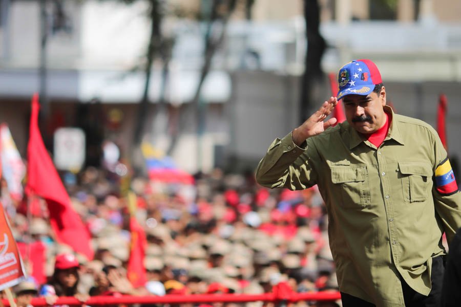 Maduro ayer se “vendió” como el “futuro” de Venezuela, hoy aseguró que garantizará la “prosperidad económica” del país