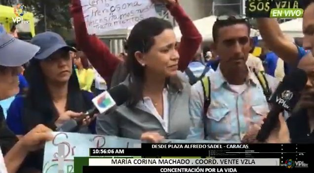 María Corina Machado acompaña a los pacientes crónicos en la protesta exigiendo medicinas (Foto: Captura de VPI)