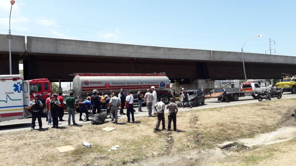 Accidente en la Regional del Centro genera cierre en ambos sentidos #9Mar (FOTOS)