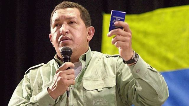 En 1998 Chávez hizo campaña prometiendo convocar una Asamblea Nacional Constituyente / Foto: WC