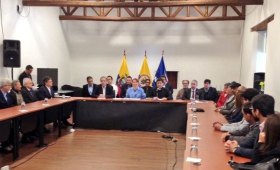 ELN invita a candidatos presidenciales en Colombia a reunión en Quito