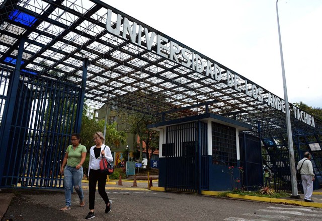 La entrada de la Universidad de Los Andes en San Cristóbal, Táchira / Foto AFP / GEORGE CASTELLANOS 