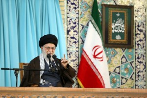 Estados Unidos sancionó a una fundación vinculada al líder supremo de Irán