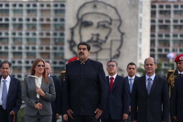 Venezuela's President Nicolas Maduro attends a wreath-laying ceremony at the Jose Marti monument in Havana, Cuba April 21, 2018. REUTERS/Alexandre Meneghini