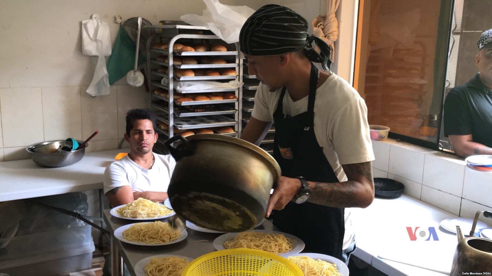 Barrio “Chamo”: El albergue para venezolanos en Perú (video)