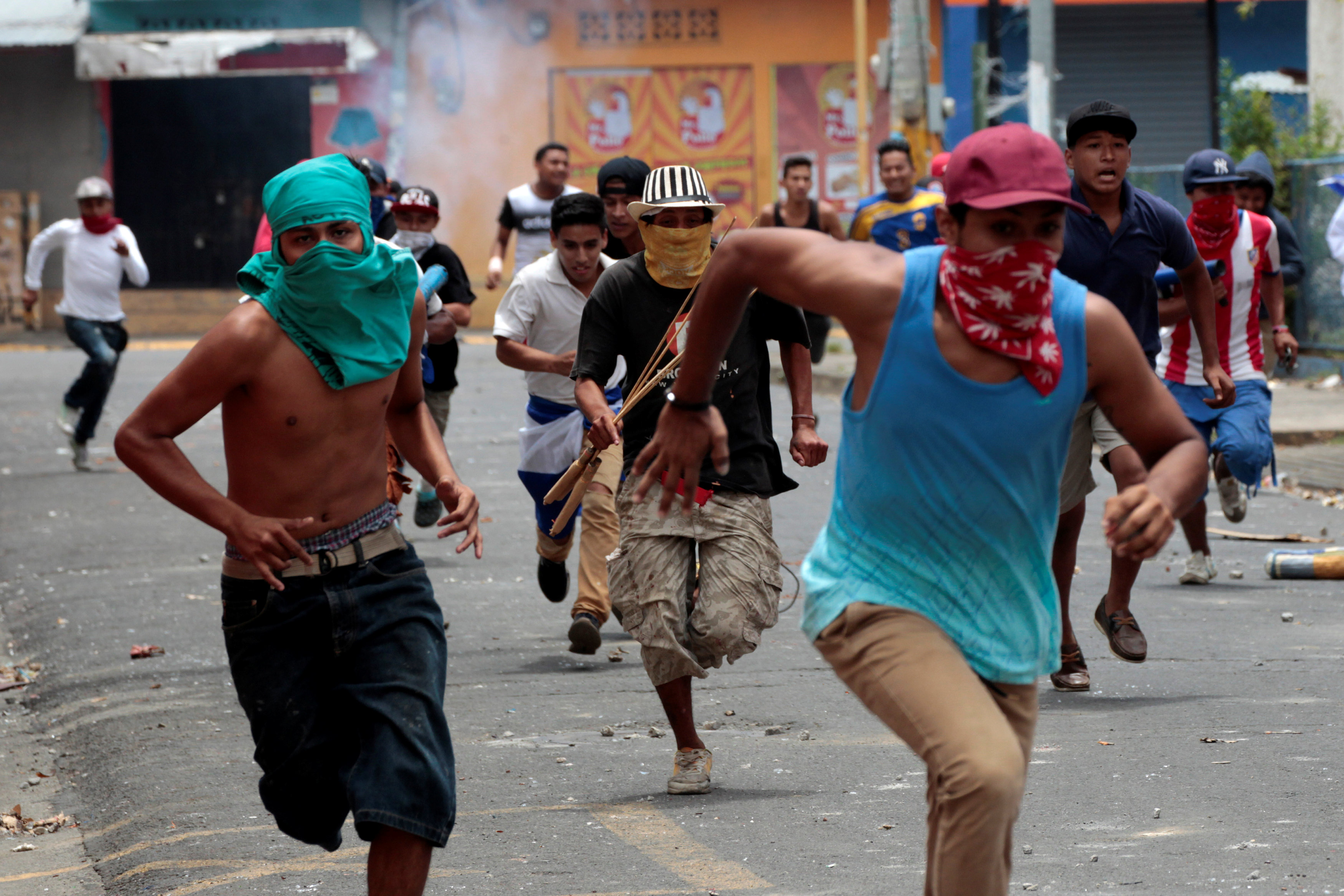Ejército de Nicaragua toma distancia de Ortega y dice que no reprimirá a manifestantes