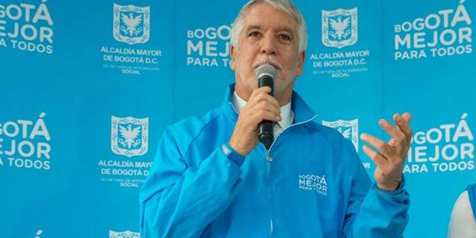 Alcalde de Bogotá propone nacionalidad automática para venezolanos que migren a Colombia