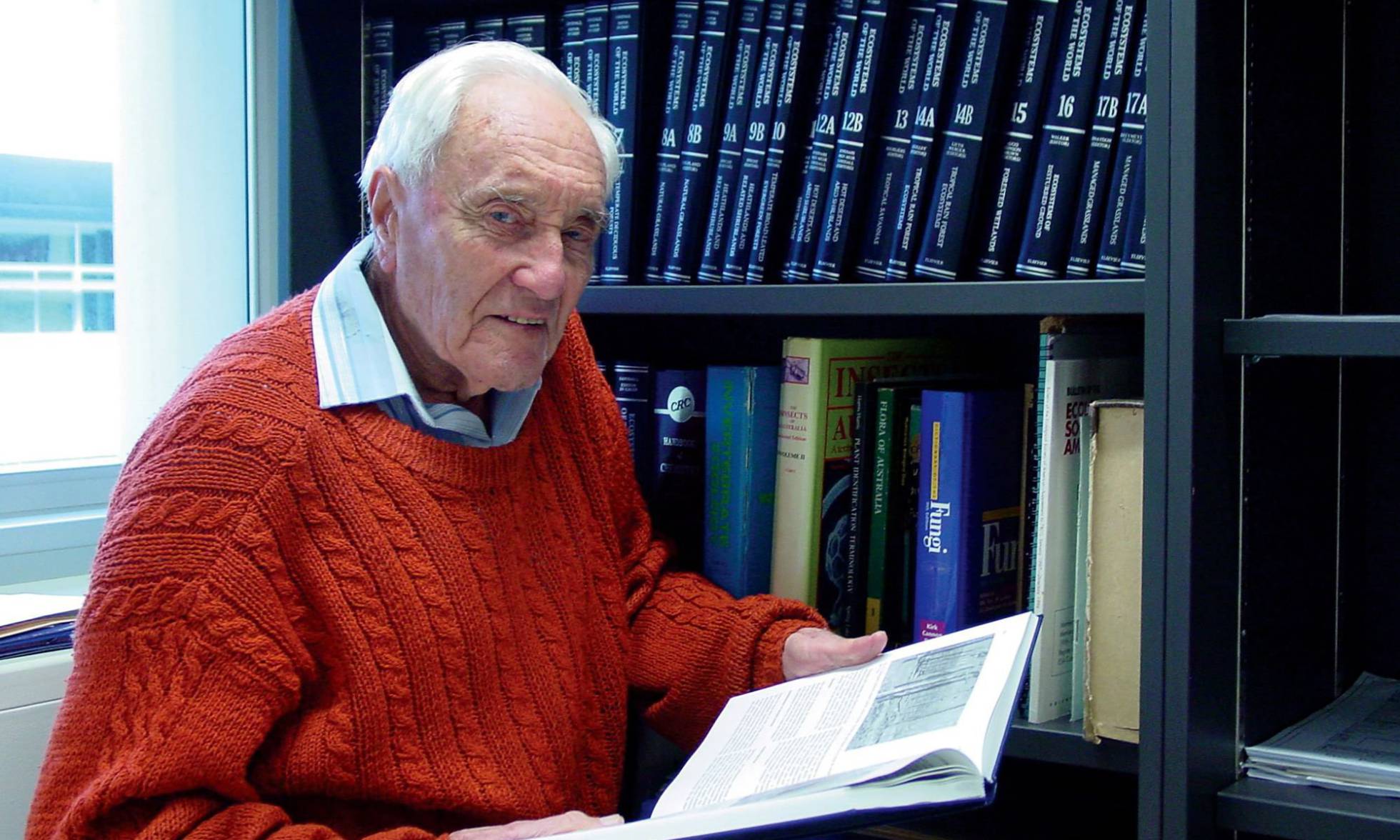 Científico australiano de 104 años viaja a Suiza para morir por eutanasia