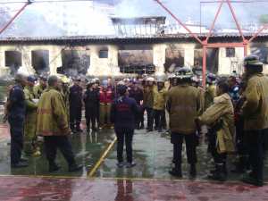 Se incendió la sede de los archivos de la Gobernación de Trujillo (fotos)