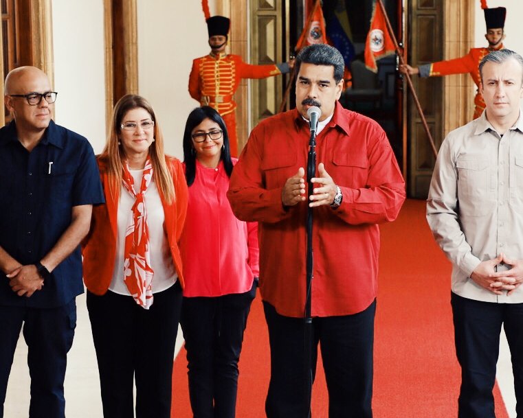¿Desesperado? El llamado de Maduro para acabar con la guerra económica que él mismo inventó