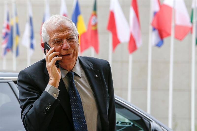 Josep Borrell dice que sancionar a Venezuela “no excluye la voluntad de diálogo”