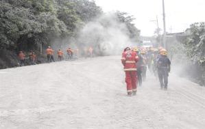 El Volcán de Fuego de Guatemala registra incremento en su actividad