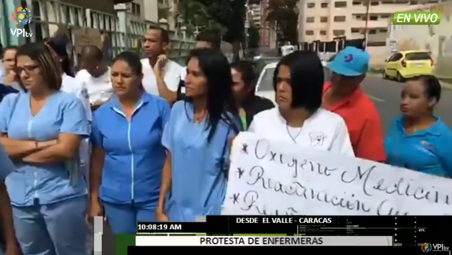 Protesta de enfermeros en la Clínica Popular El Valle #29Jun
