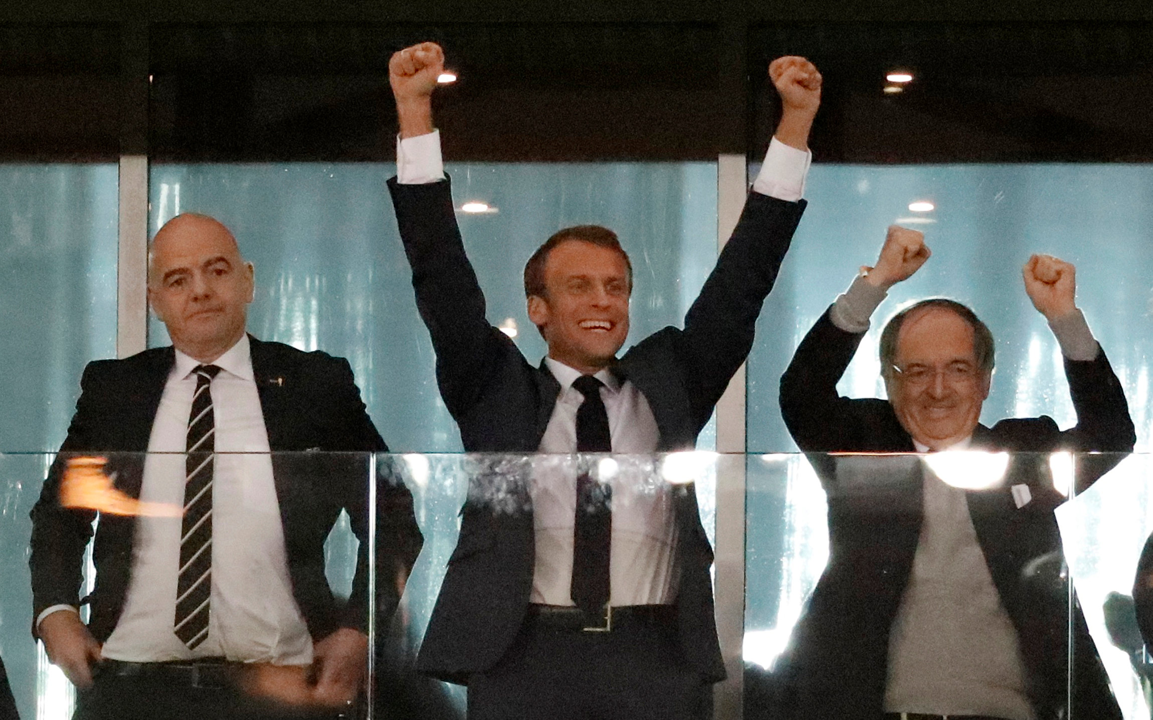 Macron asistirá a la final del Mundial en Moscú con su esposa