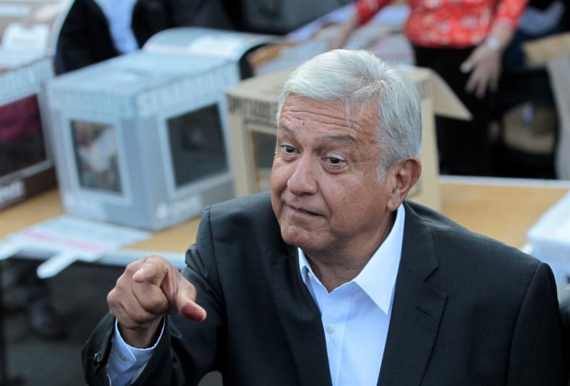 Presidente salvadoreño felicita a López Obrador por ganar comicios mexicanos