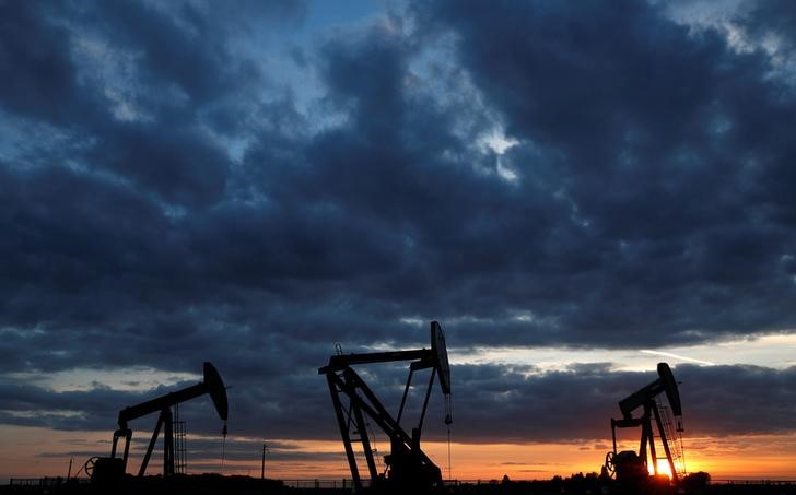 La producción petrolera de EEUU, Rusia y Arabia Saudita ha compensado la caída de Venezuela e Irán
