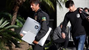Policía brasileña presenta cargos contra 12 personas en el marco de Lava Jato