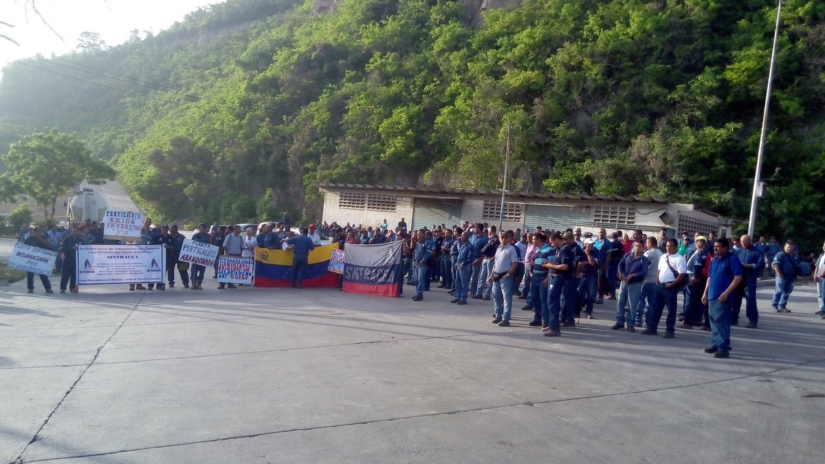 Trabajadores del cemento protestan por mejores salarios #31Jul (fotos)