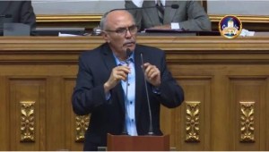 Diputado Ismael García: Diosdado amenazar a un pueblo con hambre es cobardía
