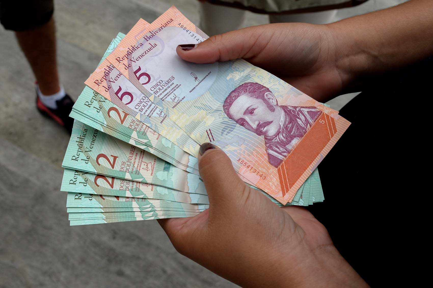 En Gaceta Oficial el aumento del salario mínimo a 1.800 bolívares soberanos