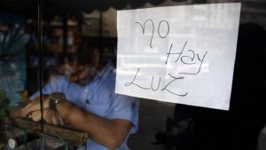 Habitantes de Nueva Casarapa en Guarenas llevan más de cuatro horas sin luz #24Nov