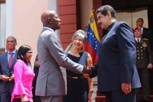 Maduro recibe al Primer Ministro de Trinidad y Tobago para firmar nuevos acuerdos energéticos