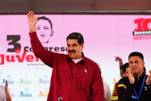 Maduro asegura que los migrantes venezolanos salen del país con los bolsillos llenos de dólares (Video)