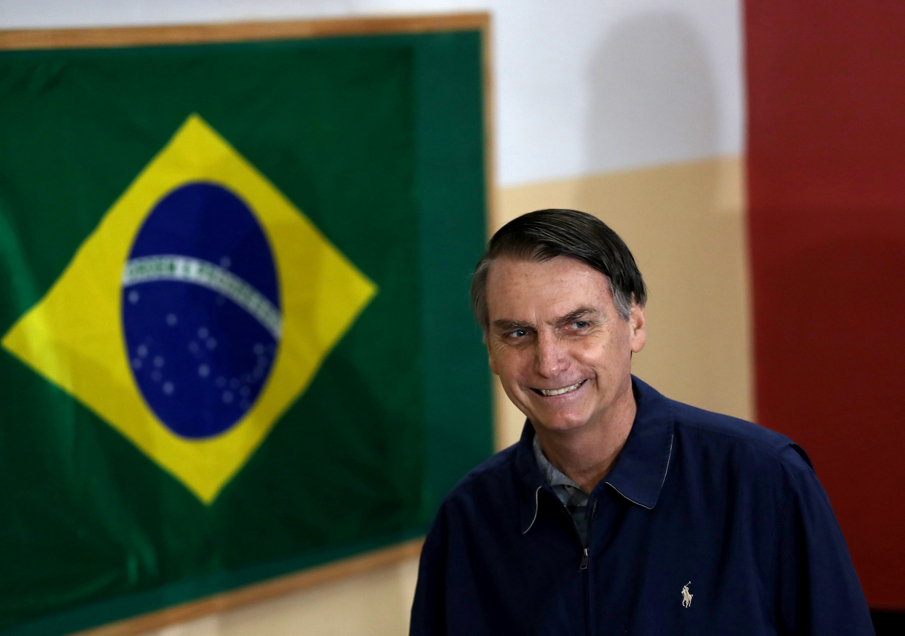 Bolsonaro amplia su ventaja frente a Haddad, según nuevo sondeo