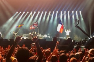 Paul McCartney confunde la bandera de Texas con la de Chile en pleno concierto (Video)