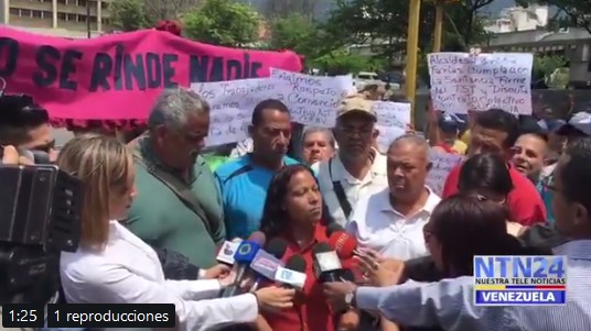 Trabajadores protestan en el centro de Caracas por los “sueldos de hambre”