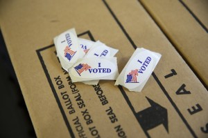 Problemas técnicos obligan en varios estados a extender horario de votación