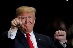 Trump atribuye a su influencia la “gran victoria” de las legislativas