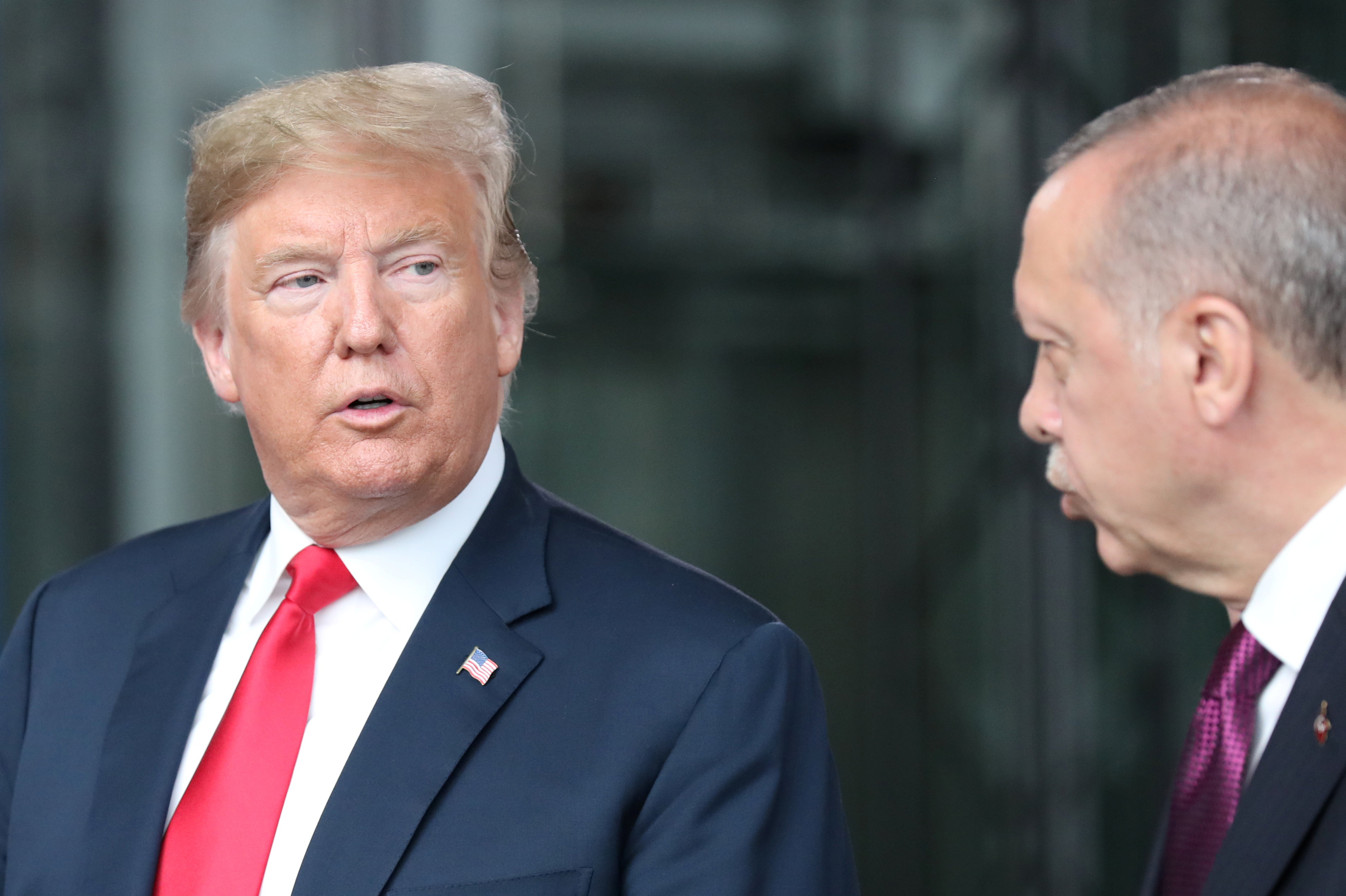 Trump asegura que Erdogan le transmitió su voluntad de aplicar el alto al fuego en Siria