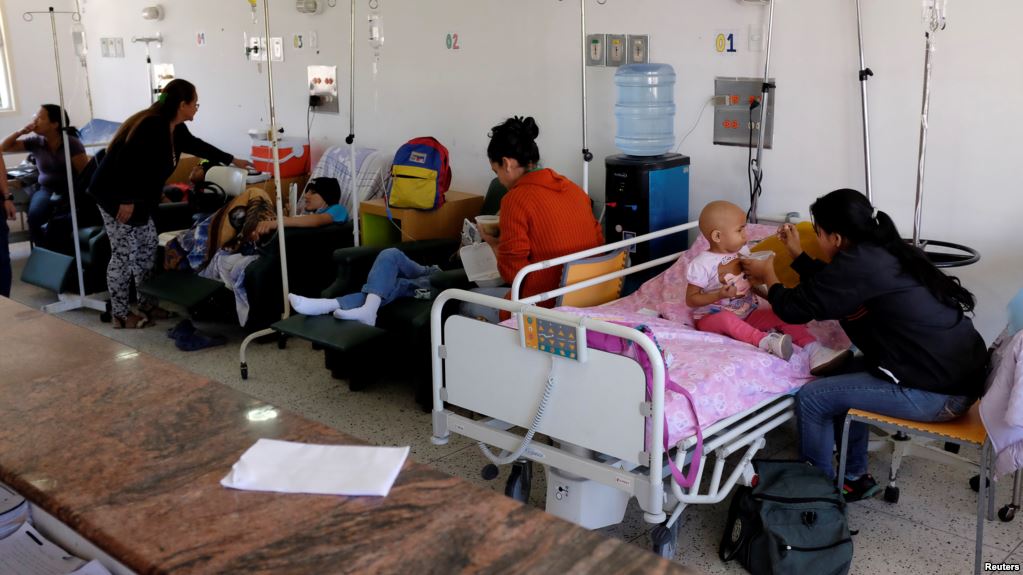 Varias ONG denuncian la muerte de niños por fallas en hospital J.M de los Ríos