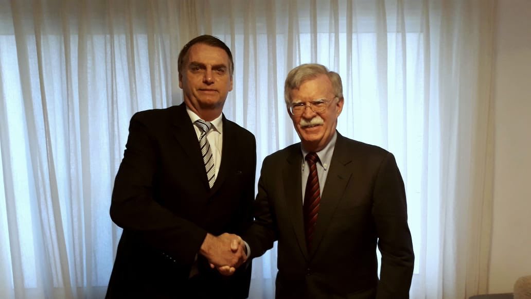 John Bolton busca apoyo de Bolsonaro para ejercer presión sobre el régimen de Maduro