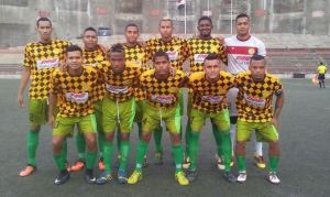 Violencia en el fútbol criollo: Minasoro FC se excusa tras la brutal agresión a un árbitro (Video y Comunicado)
