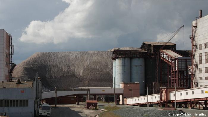 Hallan cuerpos de los nueve mineros atrapados en una mina rusa